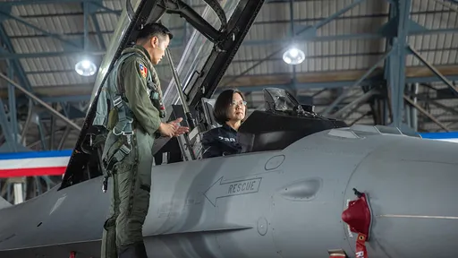 「義務役連當炮灰的資格都沒有」 黃士修:錢要花在刀口上