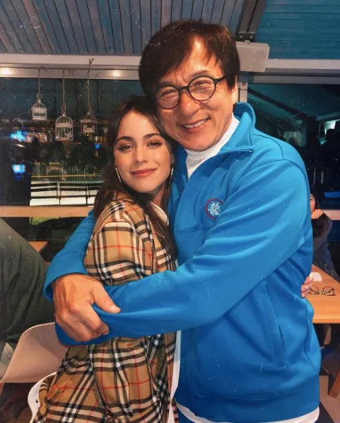 蒂尼（左）曾參演成龍電影。翻攝自IG tinistoessel
