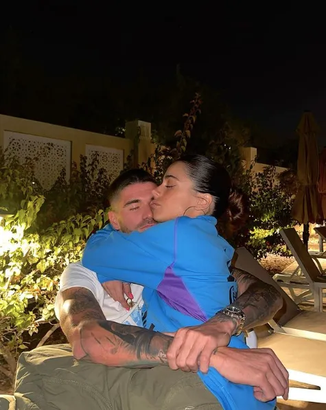 蒂尼（右）和阿根廷球星德保羅感情穩定。翻攝自IG rodridepaul