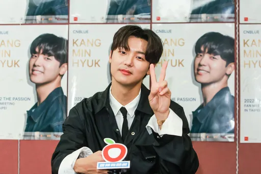 「CNBLUE」姜敏赫愛喝台灣烏梅汁卻老是卡舌 洩隊友鄭容和是閃靈刷手