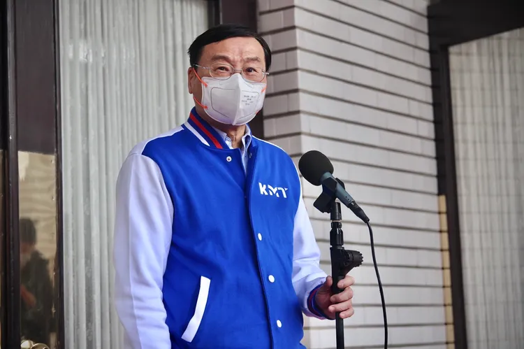 國民黨團總召曾銘宗酸蔡英文，1126被唾棄總算醒來。林林攝