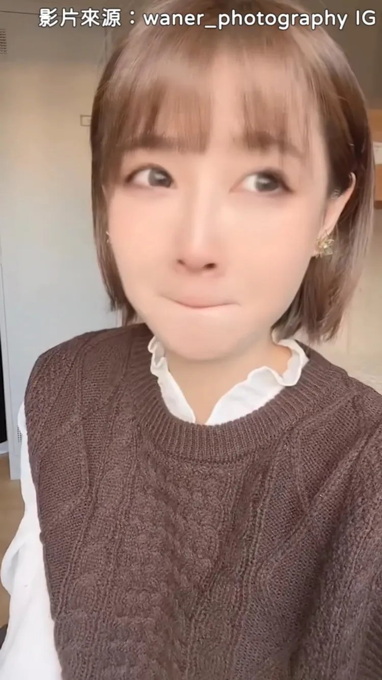 妹子到底是看到什麼款的棒棒糖竟然笑瘋了？《本影片經「IG@waner_photography」授權刊登，未經同意請勿拷貝轉載》