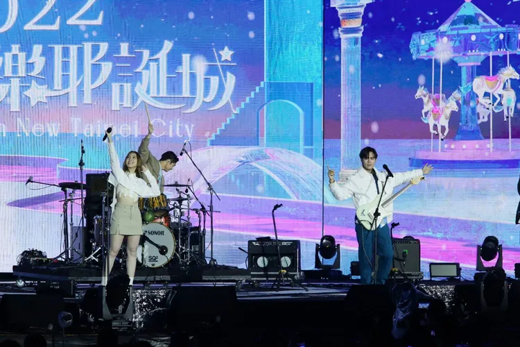 告五人吸引大批粉絲進場。朱世閎攝