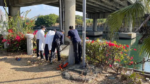 愛河驚見浮屍！男被撈上岸已氣絕　身分釐清中