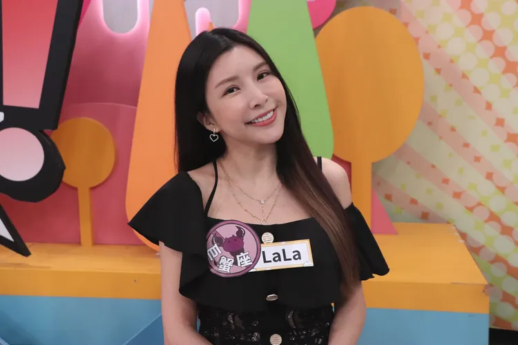  Lala被假面閨蜜搶男友，對方當眾跪求成全，讓她難堪。中天綜合台提供