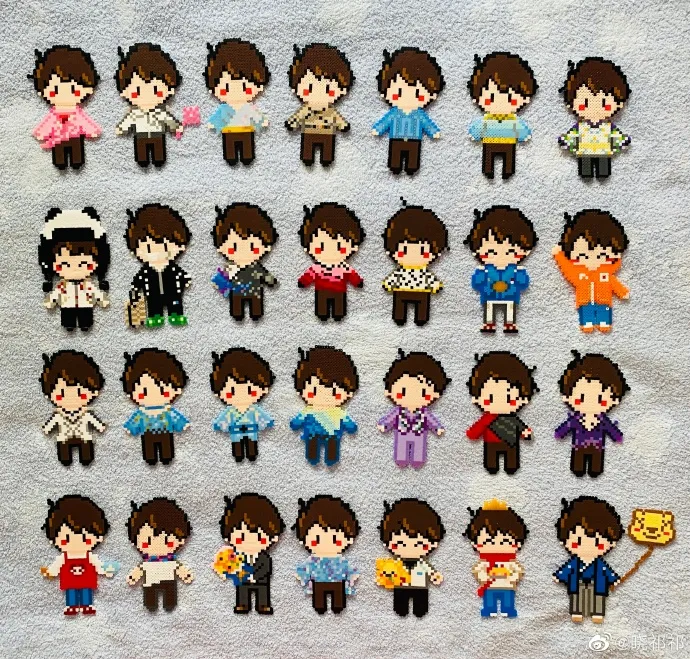 中國粉絲在網上秀出各式給羽生結弦的生日禮物。翻攝微博