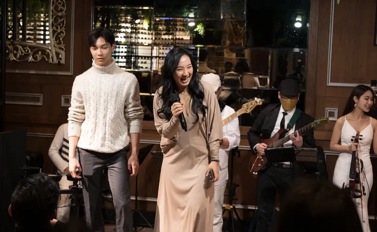 大兒子Nathan、Judy（右）為了表演苦練3天。傑星娛樂提供