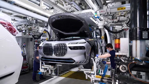 BMW慶祝第200萬輛7系列誕生 德國工廠全力生產新世代