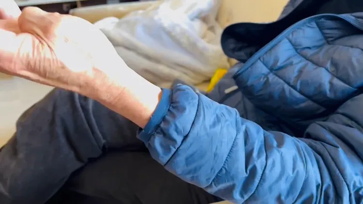 賣家顏先生受訪點出幾個現實因素。王志弘攝