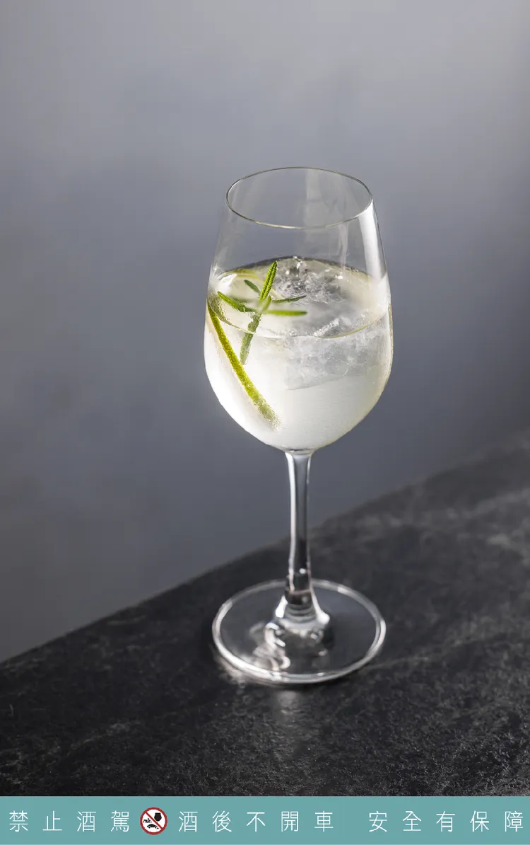 SodaStream X Bottle Pop享瓶聯名特調「野薑茉莉」，結合茉莉花糖漿和薑汁野性，將甜美與辛辣完美融合。業者提供