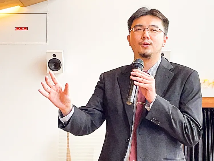 李毅評提到，透過完整產檢等方式，低度鑲嵌體的胚胎仍能長成健康寶寶。賴昀岫攝