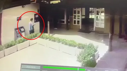 一殯出現偷拍狼!女子如廁赫見隔板下方「伸出一隻手」 色男遭活逮