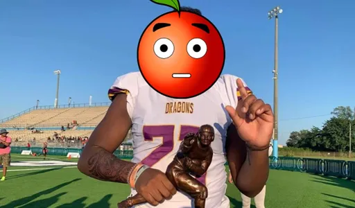 有圖有真相!「12歲」的美式足球MVP 媽媽:我的寶貝還是個孩子啊