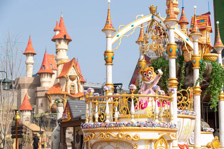 可樂旅遊建議春節期間還想出國，又有預算限制（3萬元以內）的消費者，韓國（首爾、釜山）會是不錯的選擇，圖為釜山樂天。可樂旅遊提供