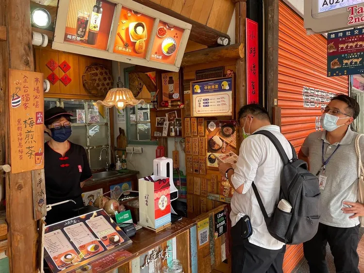 第二市場知名的小庭找茶是近年竄起的文青甜點店。台中市政府提供