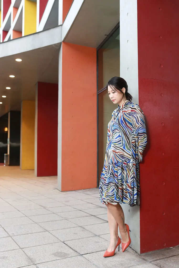 她聽完製作人的潛規則暗示曾經很痛苦，但仍然拒絕，因為她沒辦法違背良心。朱世閎攝