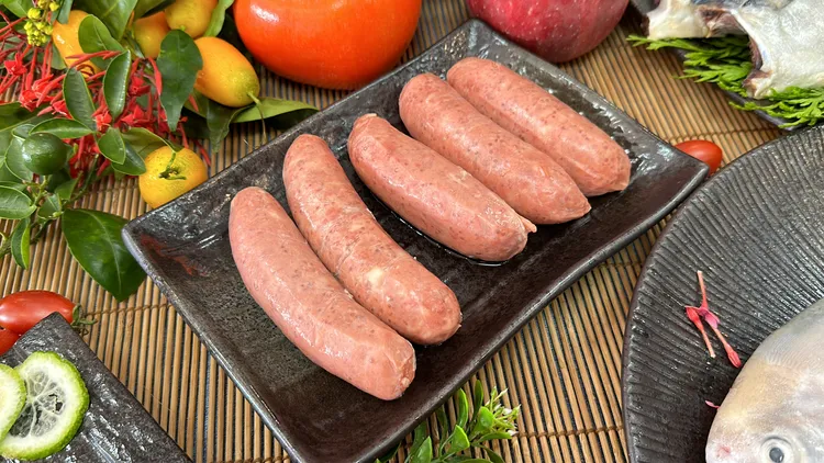 飛魚卵香腸。林泊志攝