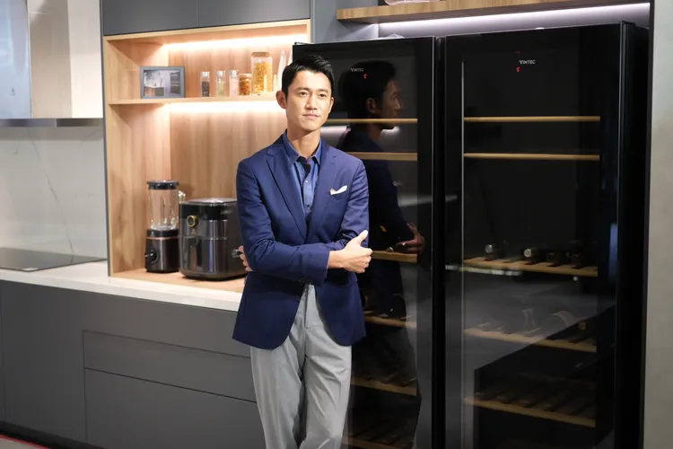 店內陳列洗碗機、蒸烤箱、紅酒櫃等大小家電。陳志淵攝