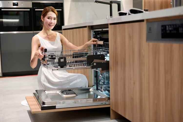 廚房中島區。陳志淵攝