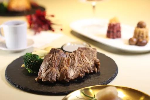 每盒1380元彌月油飯　他超霸氣一口訂300盒