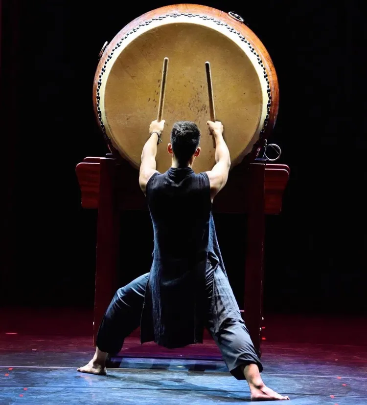 飯店新年慶祝儀式，特邀知名太鼓團體「鼓魂鈦鼓」，帶來氣勢磅礡的開場演出。大倉久和提供