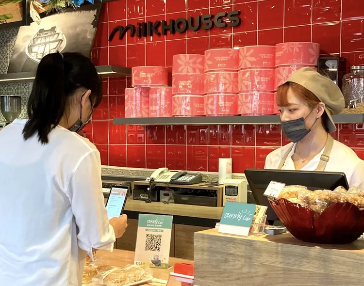 「Sunny Life賞利點」所累積的點數不僅可用於陽信商店街線上購物商城全額兌換商品，還可到合作的實體店面折抵使用。業者提供