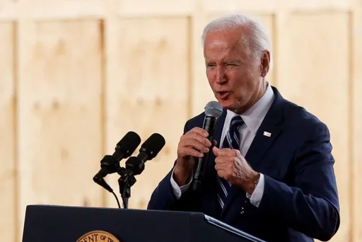 拜登喊話台積電好好照顧這個「小客戶」　全場卻笑到翻肚