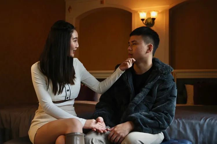 黎兒、小傑揮淚苦幹賺奶粉錢。林林攝