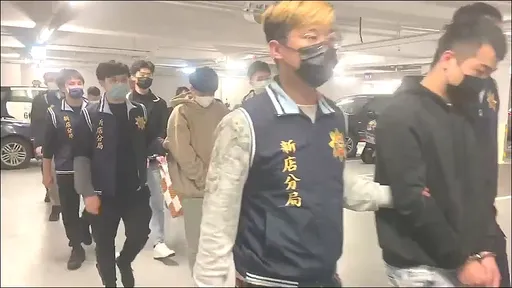 詐騙車手集團首腦年僅20歲 別想逃!新店警循線逮捕5人