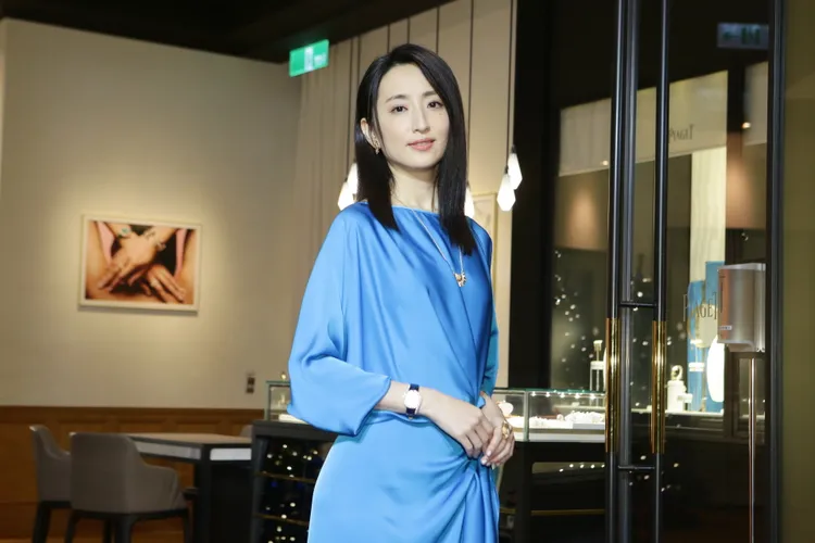 柯佳嬿很喜歡伯爵Sunlight系列珠寶以太陽為靈感的設計，讓她感覺很溫暖。朱世閎攝