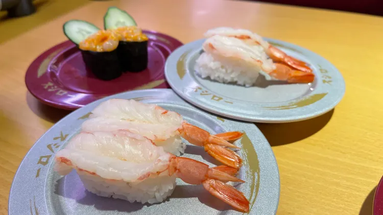 赤蝦，2貫60元。業者提供