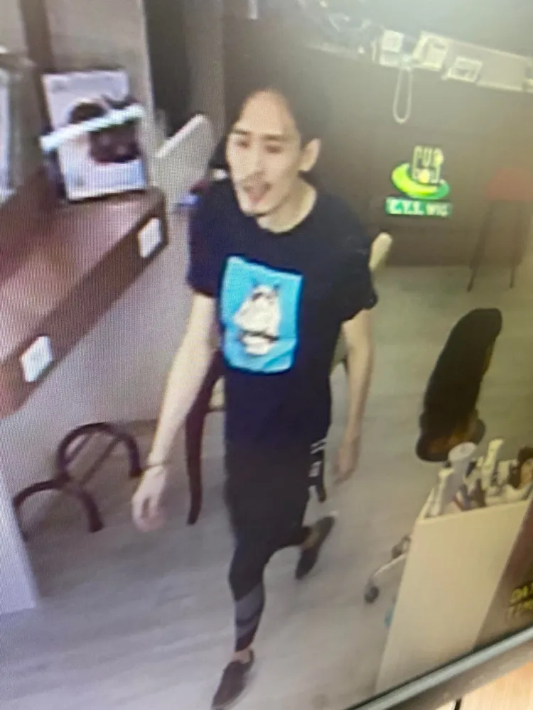 網友發現男子就是麻吉弟弟。翻社爆料公社