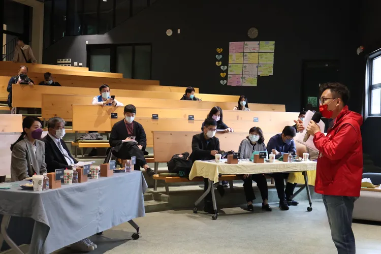 新竹市準市長高虹安今天（5日）出席立法院教文委員會考察行程。黃羿馨攝