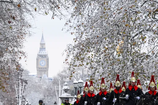 英國皚皚白雪 創今年以來最低溫、交通大亂