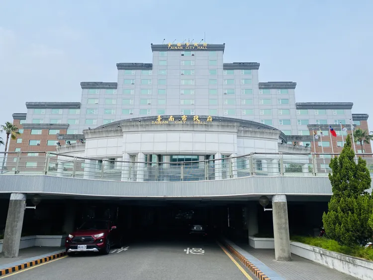 台南市連爆四大案，民進黨副秘書長林飛帆砲打自己人，批「台南亂象，正是集體鄉愿忍讓的結果」。王志弘攝