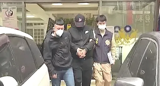 专租车位!假房东流窜新北市 「磁卡、个资都是假的」警:已多人受害