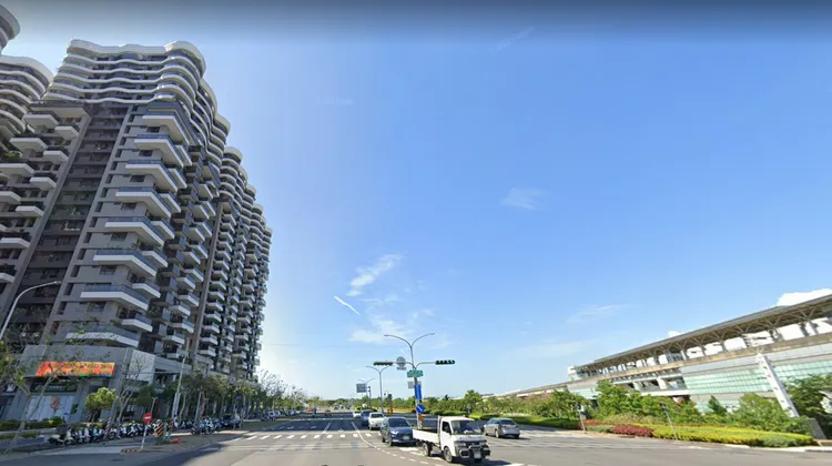 區域生活機能尚未成形。翻攝google map