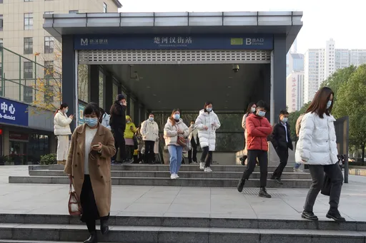 中國突鬆綁防疫措施　港學者：疫情恐海嘯式爆發
