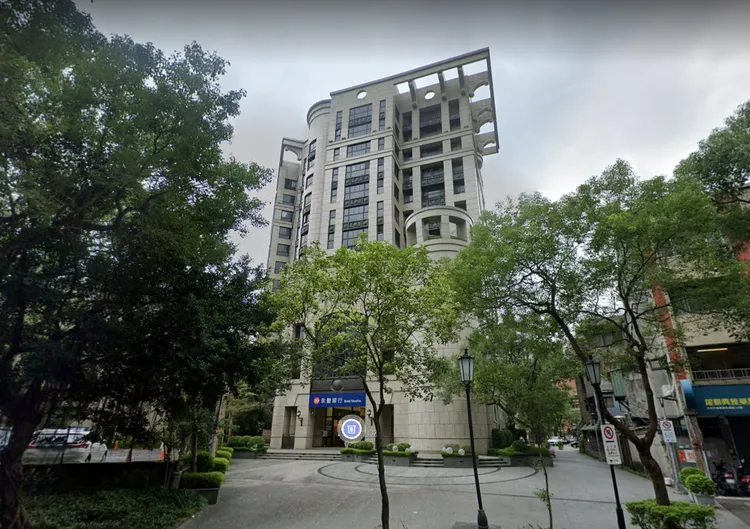 「國家藝術館」隱蔽性更高。翻攝google map