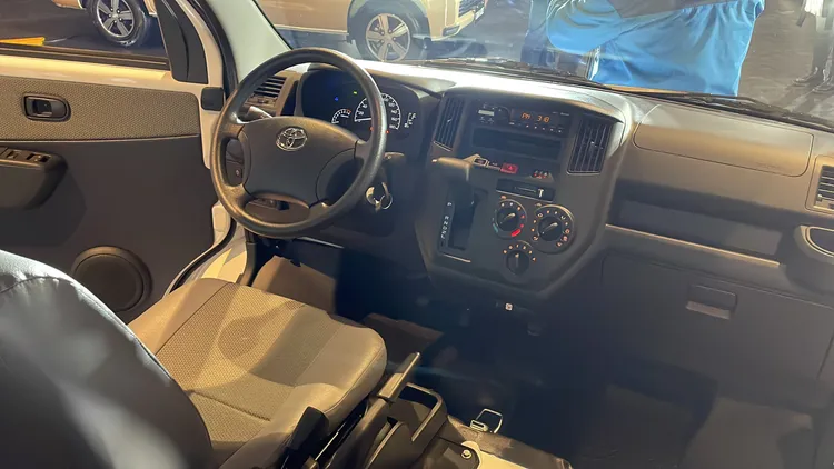 Town Ace廂型車全車系標配雙SRS氣囊，頂規更搭載原廠TSS主動式安全防護系統。林浩昇攝