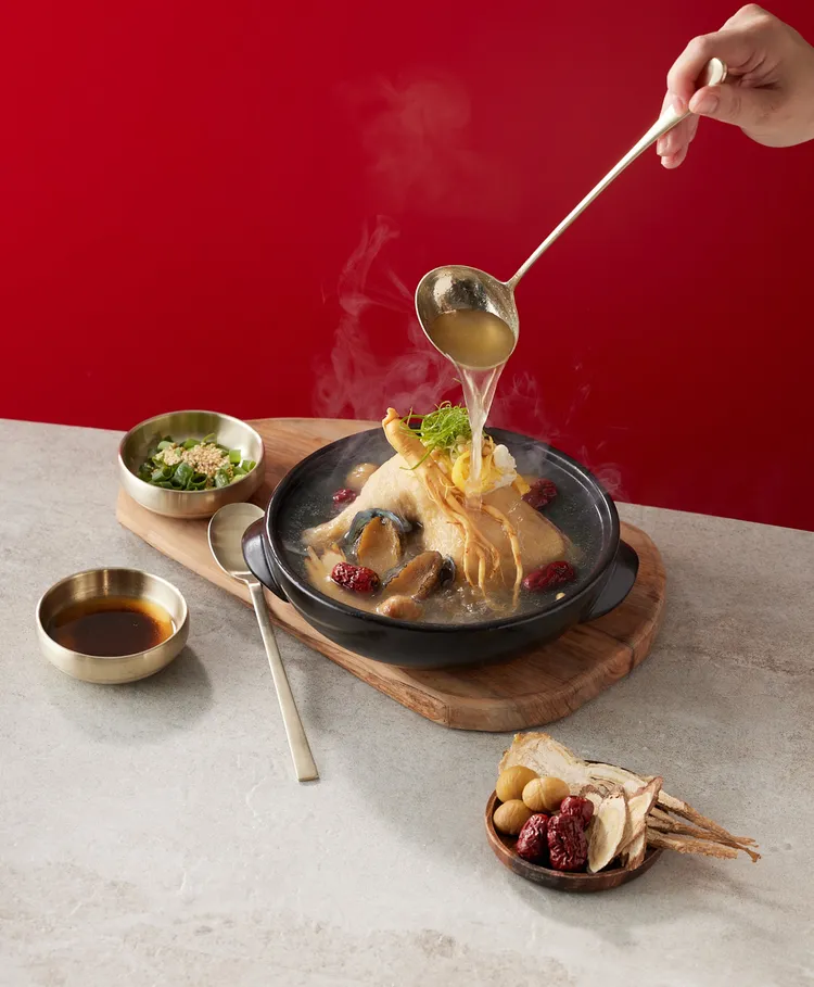 寒冷冬日，韓式料理「初瓦」獻上滋補新菜「人蔘勝利組」寒冷冬日，韓式料理「初瓦」獻上滋補新菜「人蔘勝利組」。業者提供