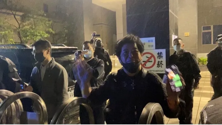 王長怡今日凌晨3點突襲聯生藥換門鎖。聯生藥提供