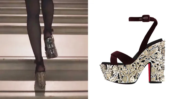 劇中給了艾蜜莉選穿的法國設計師品牌「紅底鞋」Christian Louboutin美鞋（左，翻攝Netflix），1個大大的特寫；LOUBI MYSTERY限量系列Superyaz酒紅色絨面金屬鏤空裝飾繫帶厚底涼鞋（右，品牌提供），30萬3300元。