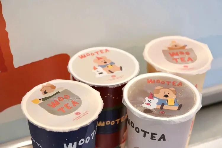 五桐號×Dinotaeng共有5款飲料杯與杯膜。資料照