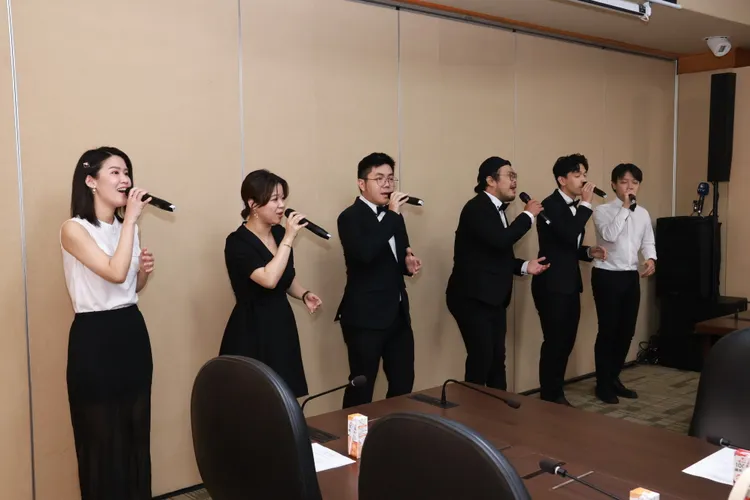 今也有阿卡貝拉團體到場演出。趙世平攝