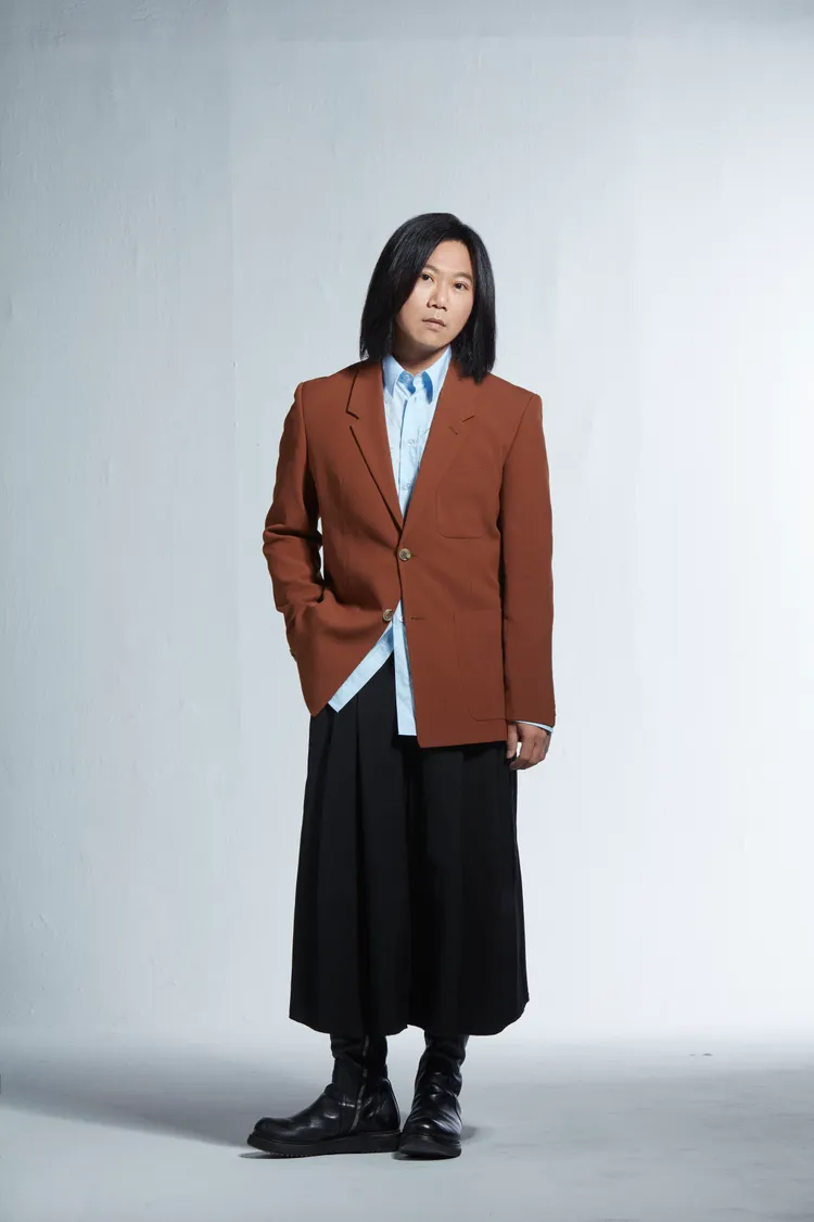 五月天瑪莎擔綱HUSH新專輯的製作人。相信音樂提供