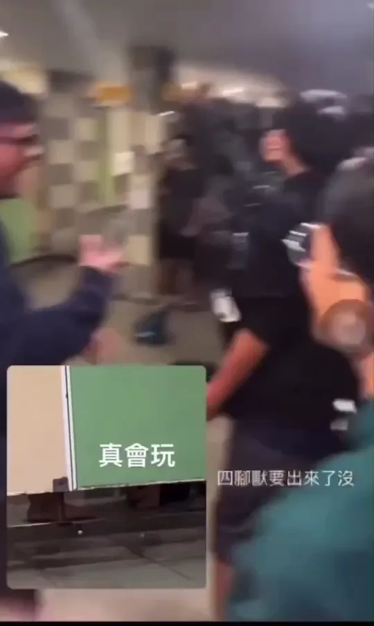 學生暴動。民眾提供