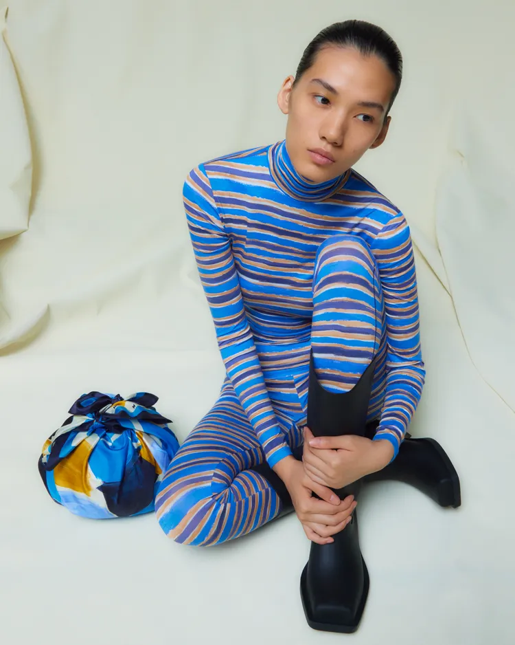 UNIQLO and MARNI HEATTECH印花高領T恤，售價790元。業者提供