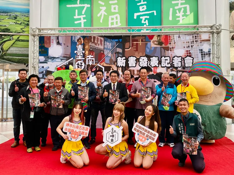 各菜市場多名職人特別出席與會。王志弘攝