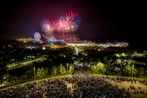 南台灣跨年必看！高雄主題樂園推999秒煙火秀　免費加開接駁點